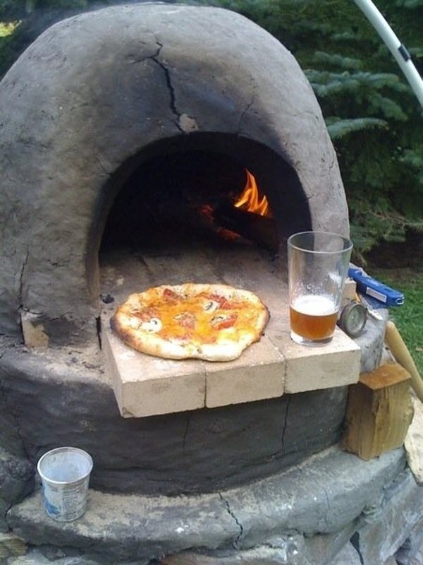 Backyard Pizza Oven